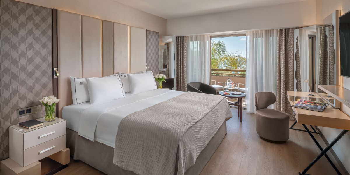 Beach Studio Upper Floor, luxury hotel Limassol 