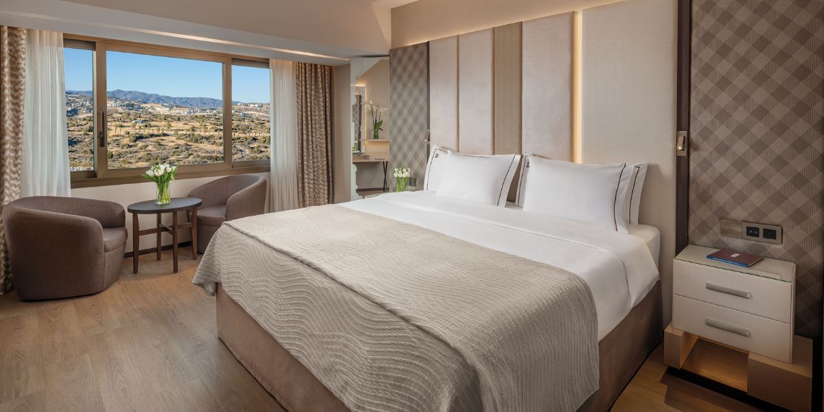Superior Inland View, Four Seasons Cyprus 