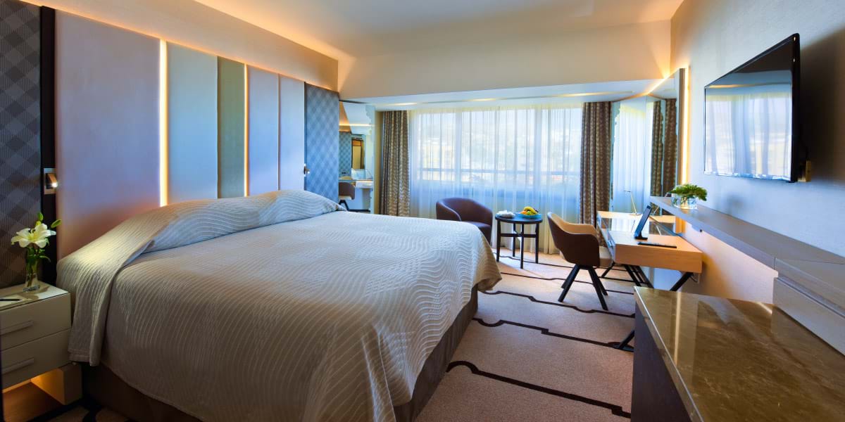 Superior Inland View, Four Seasons Cyprus 